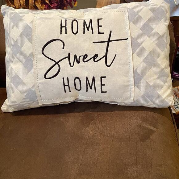 12x18” Blue & White Decorative Throw Pillow HOME SWEET‎ HOME - Picture 1 of 2